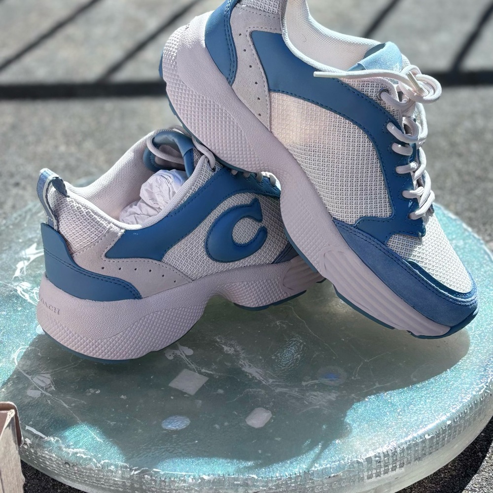 Coach Blue and Cream Sneakers Modern Design - Picture 5 of 6